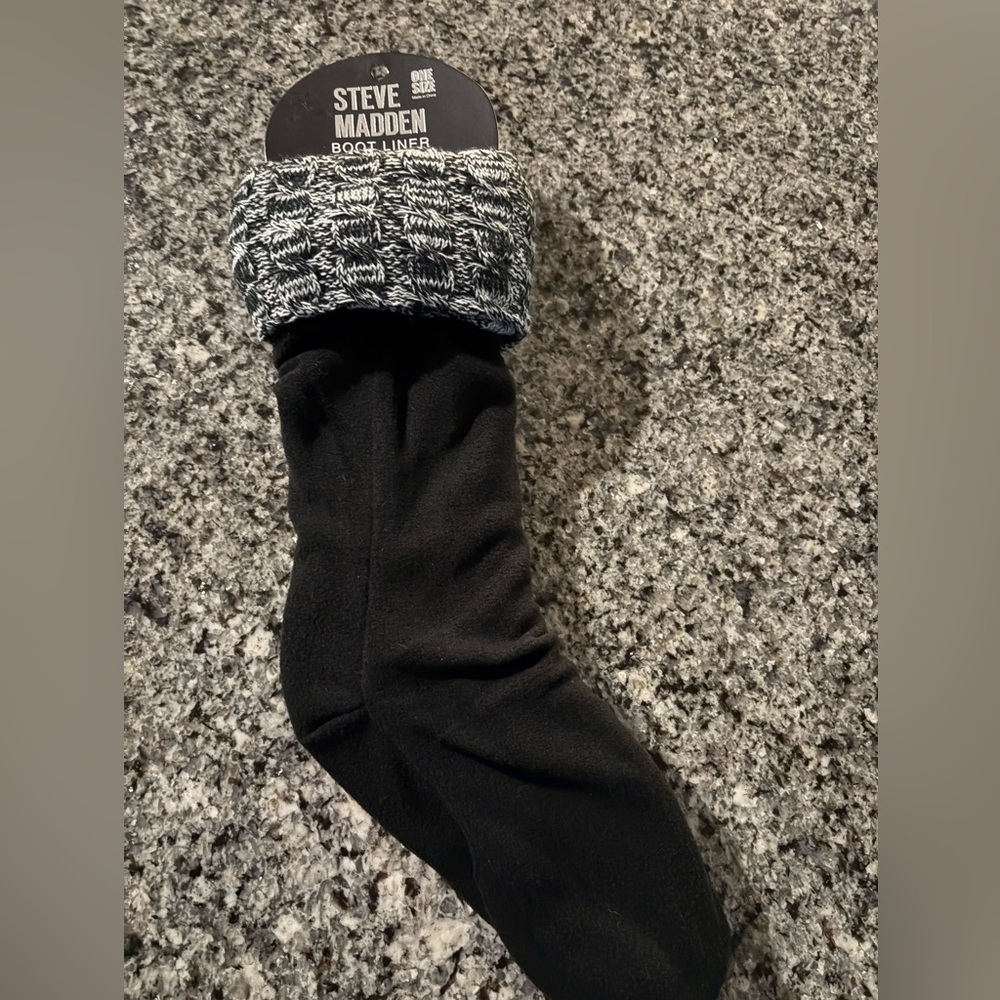 NWT- Steve Madden boot liner, one size
